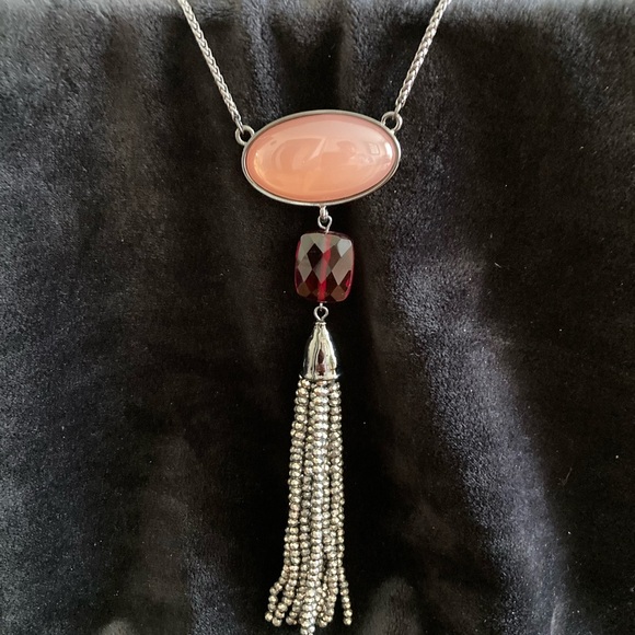 Chico’s NWT Carnation pendant Necklace. - Picture 2 of 6